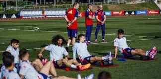 de-la-fuente-tiene-un-plan-probaturas-en-badajoz-test-con-aroma-a-debut-en-son-moix