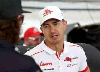 Kiwi Motorsport Enthusiasts Thrilled by Supercar Action Amid Busy Racing Season news-19062024-220802