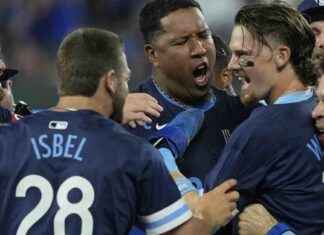 Witt Jr. empató al 9no y anotó la del triunfo; Reales remontan 8 carreras y vencen a Marineros, 10-9 witt-jr-empat-al-9no-y-anot-la-del-triunfo-reales-remontan-8-carreras-y-vencen-a-marineros-10-9