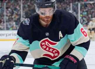 Kraken Signs D Adam Larsson to 4-Year, $21M Extension news-10092024-200524