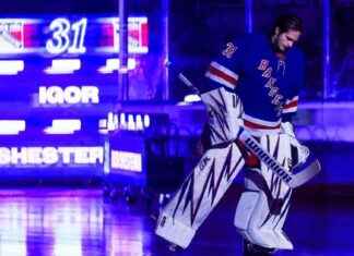 Top 32 NHL Goalie Tandems Ranked for 2024-25 Season news-17102024-135802