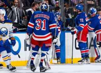 Igor Shesterkin Pulled by Rangers After Allowing Five Goals news-08112024-092532