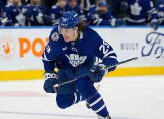 Fantasy Hockey Stock Watch: Knies and Thompson Eye More Opportunity news-15112024-214307