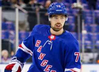 Chytil Returns to Rangers After Concussion Concerns: Sources news-19112024-215957