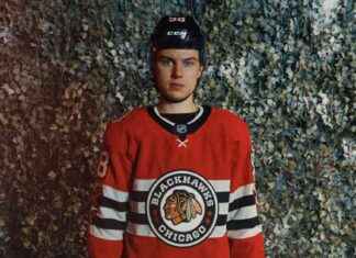 2025 Winter Classic Jerseys: Blackhawks and Blues Make History news-21112024-120059