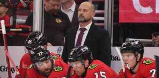 blackhawks-nterim-coach-anders-sorensen-loses-debut-game
