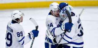 matt-murrays-emotional-comeback-win-leafs-triumph-after-21-month-absence