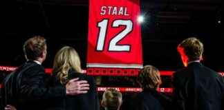 eric-staal-no-12-jersey-retirement-by-carolina-hurricanes-espn