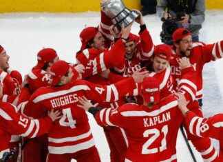 Boston University Upsets BC in Beanpot Final – College Hockey boston-university-upsets-bc-in-beanpot-final-college-hockey