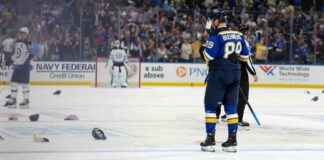 blues-defeat-jets-with-pavel-buchnevichs-hat-trick-game-3