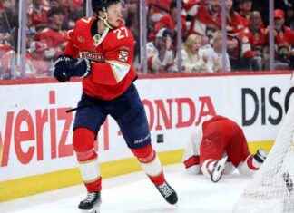 Florida Panthers forward Eetu Luostarinen ejected in win florida-panthers-forward-eetu-luostarinen-ejected-in-win