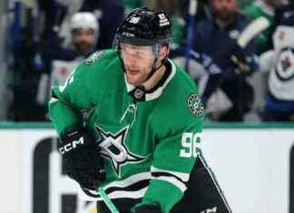 Stanley Cup Playoffs MVP Race: Conn Smythe Leaderboard and Favorites stanley-cup-playoffs-mvp-race-conn-smythe-leaderboard-and-favorites